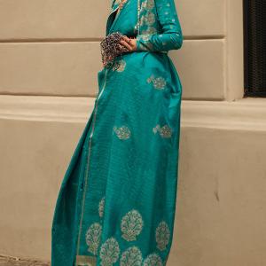 Desiring Rama Banarasi Satin Silk Saree With Prominent Blouse