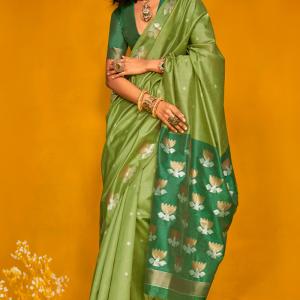 Marvellous Green Soft Banarasi Silk Saree With Sizzling Blouse Piece
