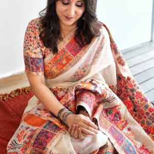 Suhani Popli in Off-White Pashmina Silk Saree