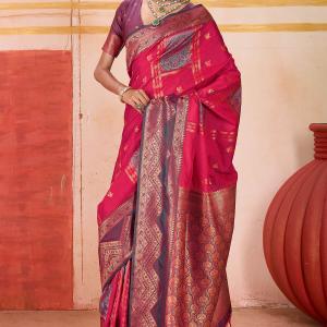 Sonorous Dark Pink Pure Zari Weaving Banarasi Silk Saree With Ephemeral Blouse Piece