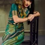 Unequalled Green Pure Zari Weaving Banarasi Silk Saree With Efflorescence Blouse Piece