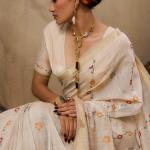 Gratifying Beige Pure Munga Cotton Saree With Invaluable Blouse Piece