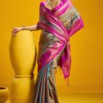 Sensational Blue Two Tone Chex Banarasi Silk Saree With Snazzy Blouse Piece
