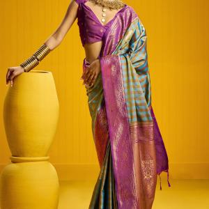 Susurrous Firozi Two Tone Chex Banarasi Silk Saree With Engaging Blouse Piece