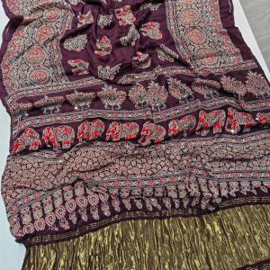 Fantabulous Purple Pure Viscose Lagdi Patta Mirror Work Ajrakh Printed Saree
