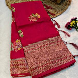 Incredible Dark Pink Banarasi Dola Silk Saree With Aplomb Blouse Piece