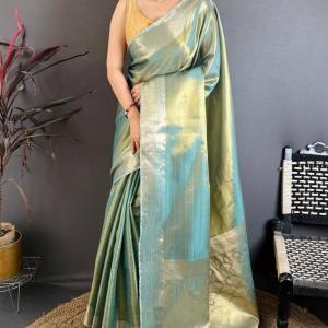 Effulgent Sky Banarasi Tissue Silk Saree With Unequalled Blouse Piece