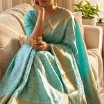 Sophisticated Firozi Kanjivaram Tissue Silk Saree With Scintillating Blouse Piece