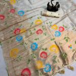 Stunner Off White Banarasi Khadi Silk Saree With Vibrant Blouse Piece
