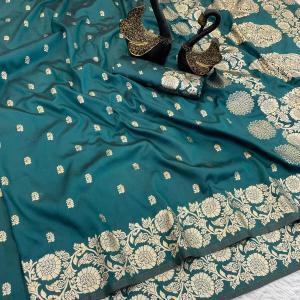 Luminous Rama Soft Banarasi Silk Saree With Resonant Blouse Piece
