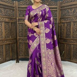 Proficient Purple Banarasi Dola Silk Saree With Elaborate Blouse Piece