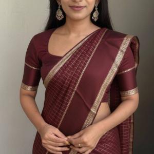 Nebula Brown Banarasi Viscose Silk Saree With Lissome Blouse Piece