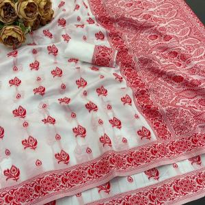 Rhapsodic Off White Cotton Silk Saree With Evanescent Blouse Piece