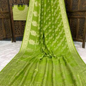 Eloquence Green Banarasi Dola Silk Saree With Preferable Blouse Piece