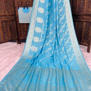 Inimitable Sky Banarasi Dola Silk Saree With Snazzy Blouse Piece