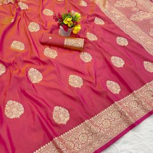 Staggering Dark Pink Pure Zari Weaving Banarasi Silk Saree With Classy Blouse Piece
