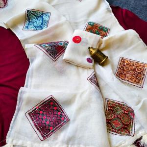 Unequalled Off White Embroidery Work Pure Linen Silk Saree With Capricious Blouse Piece