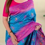 Ornate Rama Pure Zari Weaving Banarasi Silk Saree With Arresting Blouse Piece