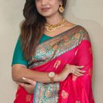 Mesmeric Dark Pink Soft Banarasi Silk Saree With Twirling Blouse Piece