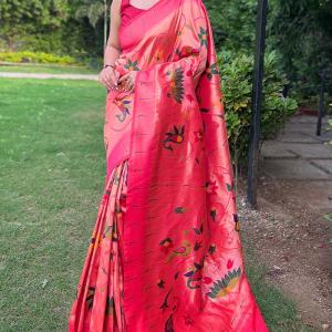 Winsome Dark Pink Paithani Silk Saree With Sophisticated Blouse Piece
