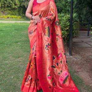 Exemplary Red Paithani Silk Saree With Staring Blouse Piece